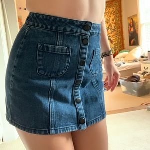 brandy melville denim skirt 🧵